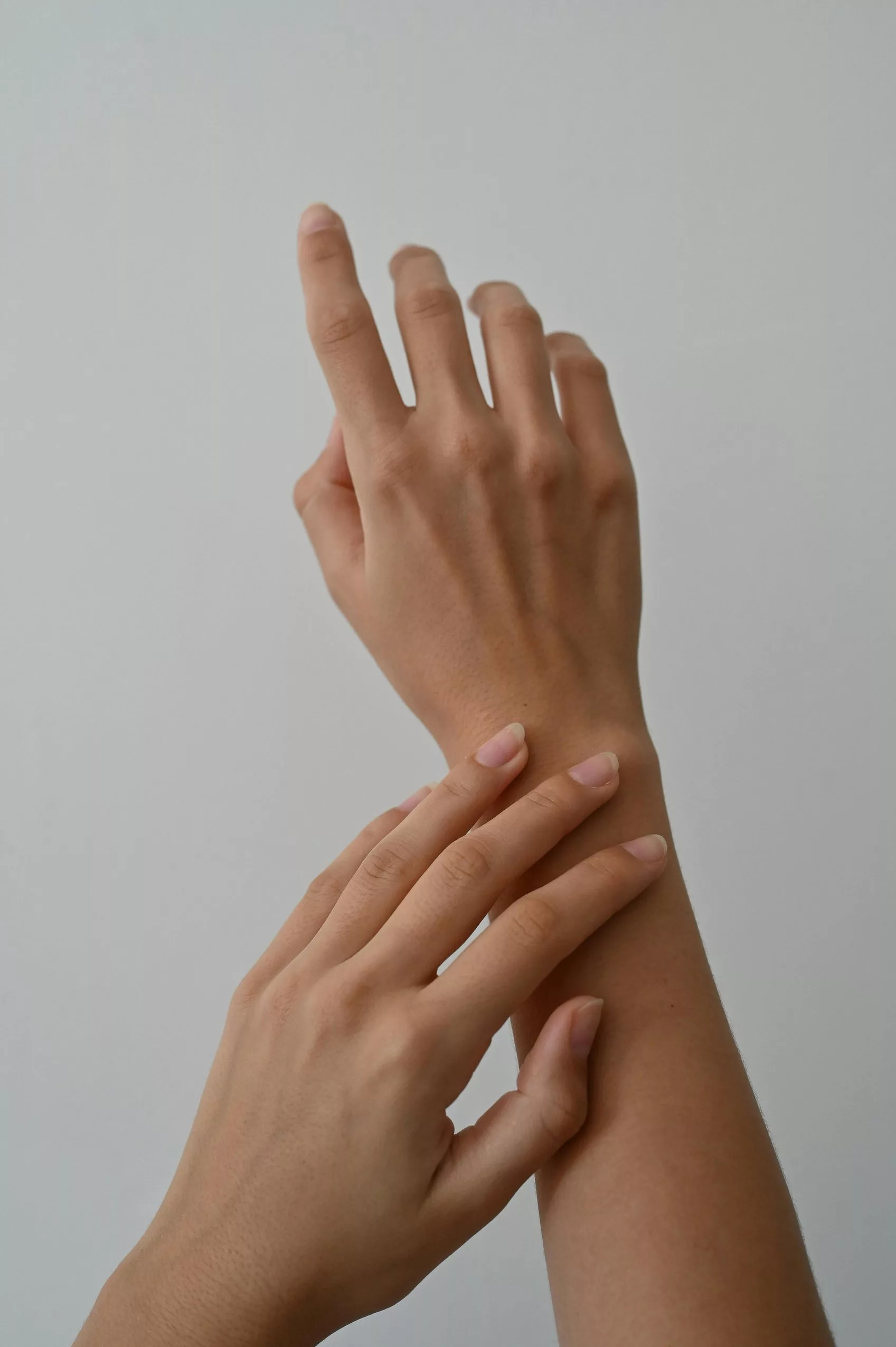 LES MAINS